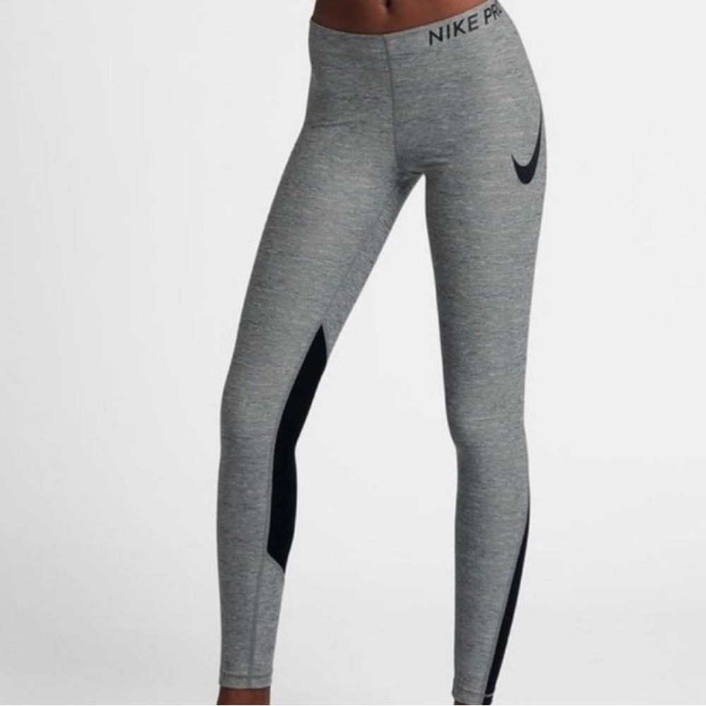 Women’s Nike Pro Leggings